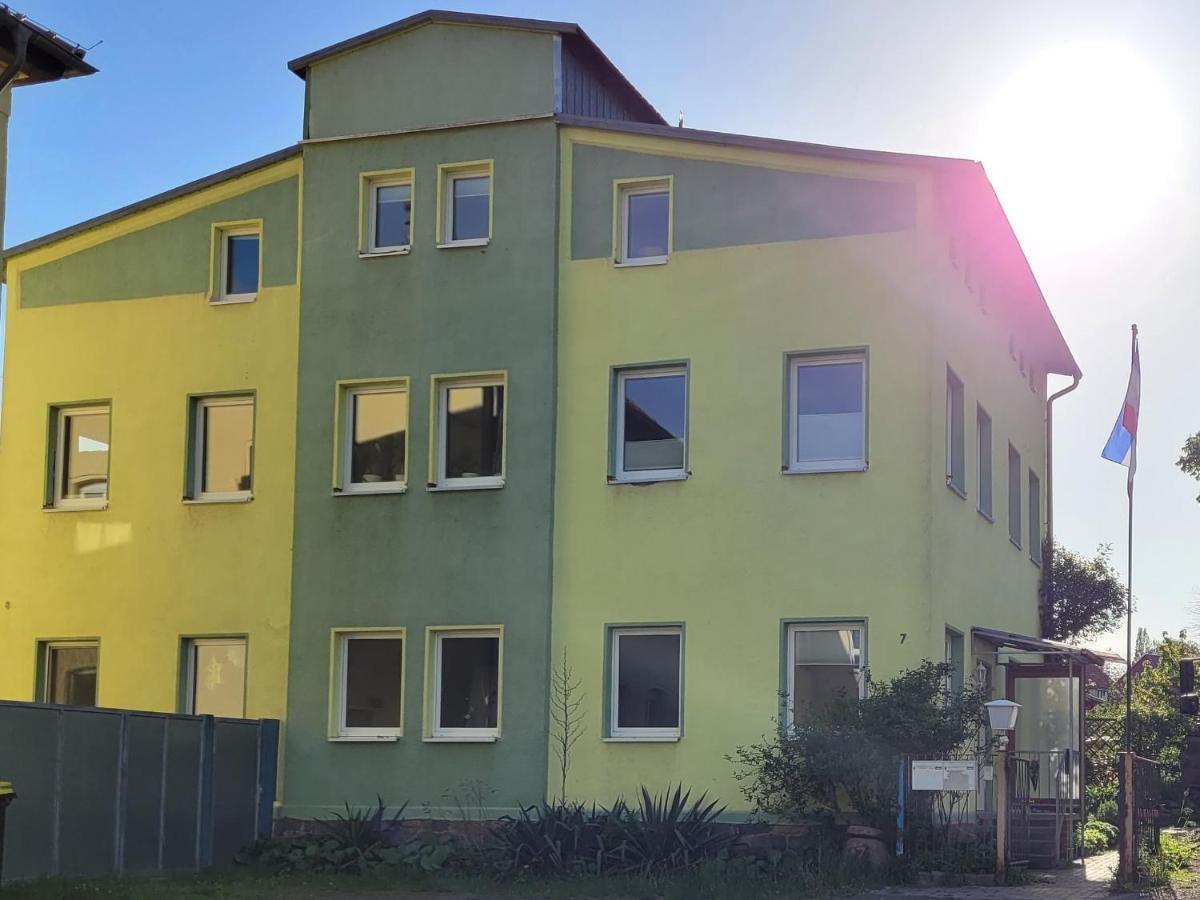 Familienfreundliche Fewo Mv Malchin Exterior photo